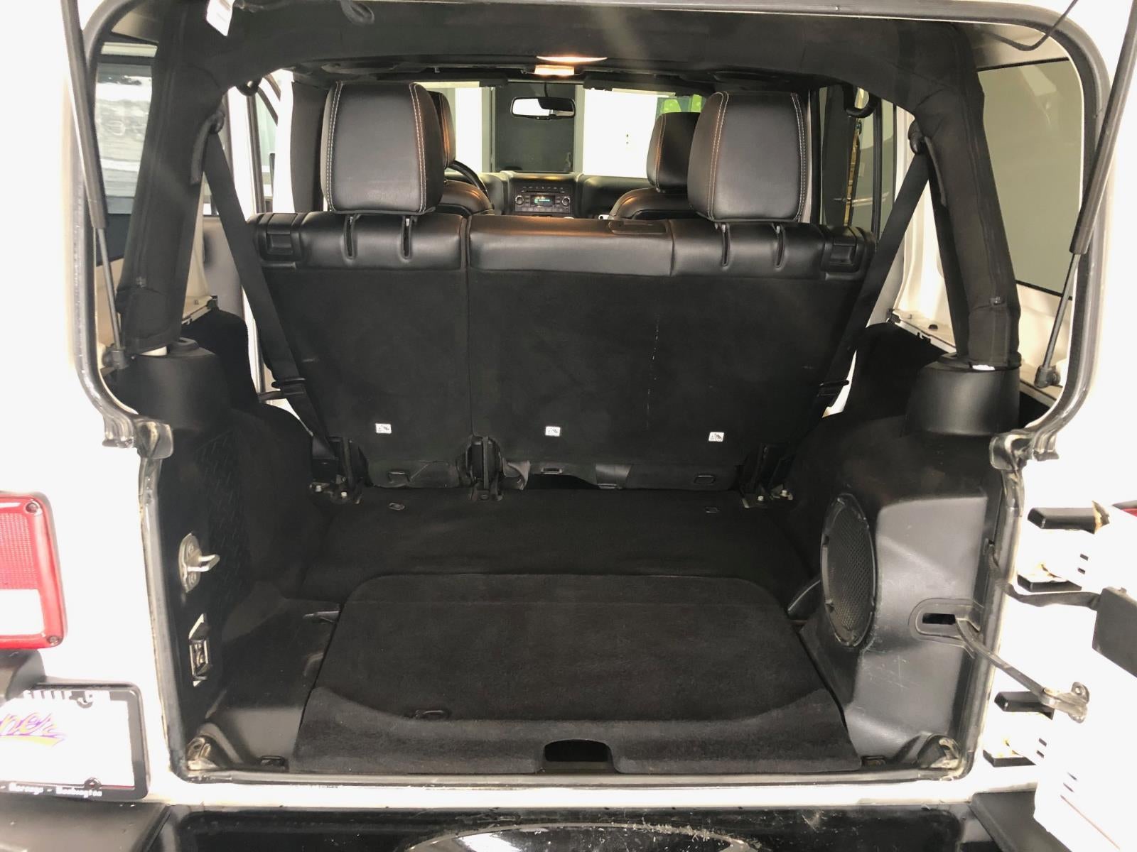 2014 Jeep Wrangler Unlimited Polar Edition