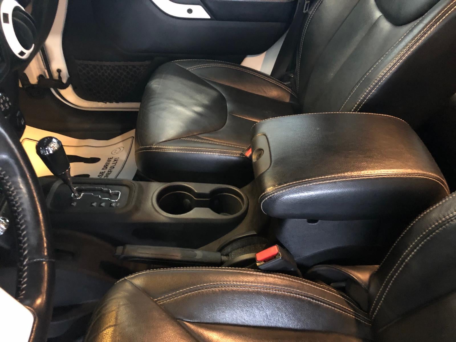 2014 Jeep Wrangler Unlimited Polar Edition