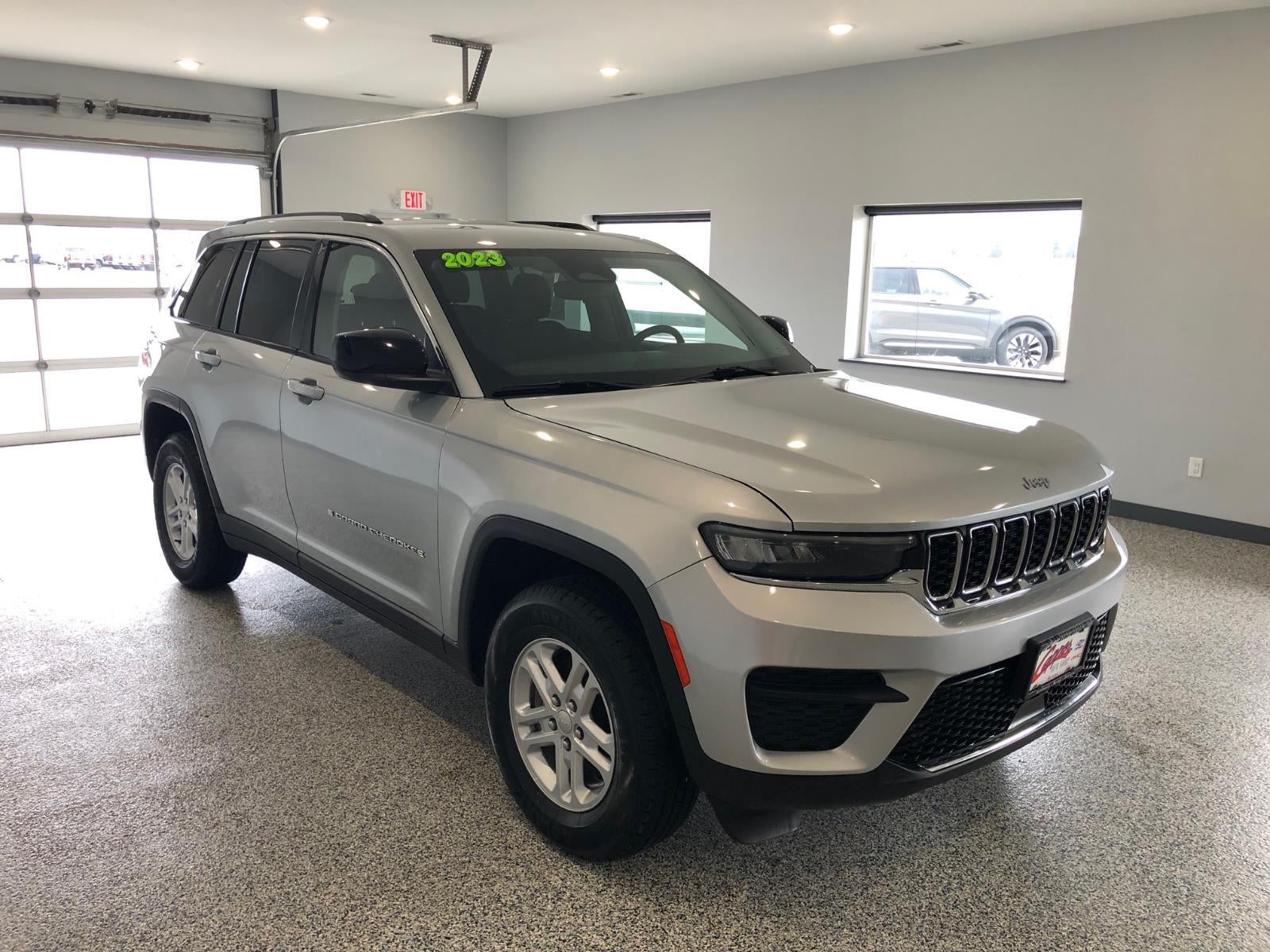 2023 Jeep Grand Cherokee Laredo