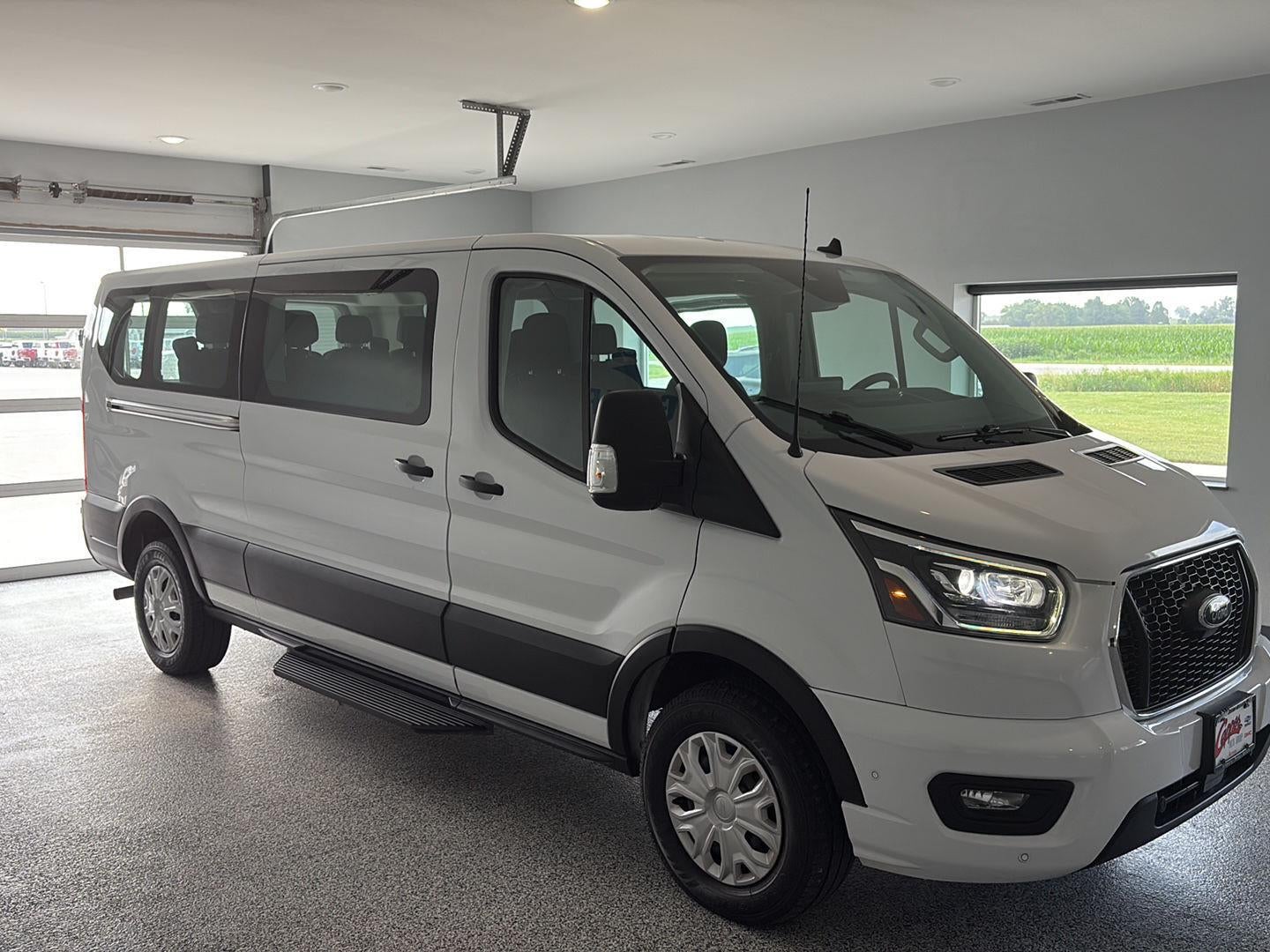 2023 Ford Transit Passenger Wagon XL