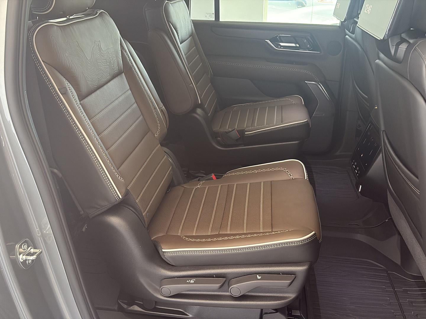 2027 GMC Yukon XL Denali Ultimate
