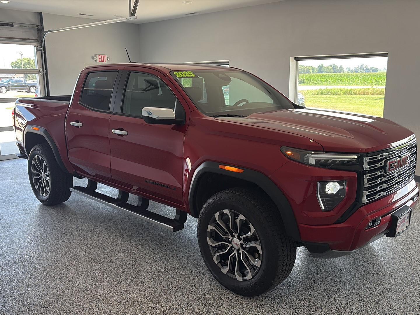 2025 GMC Canyon Denali