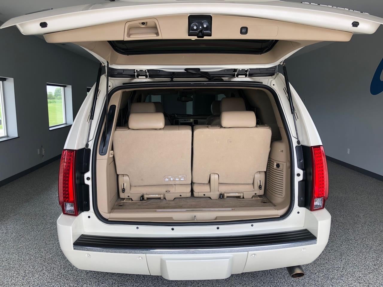 2011 Cadillac Escalade Premium