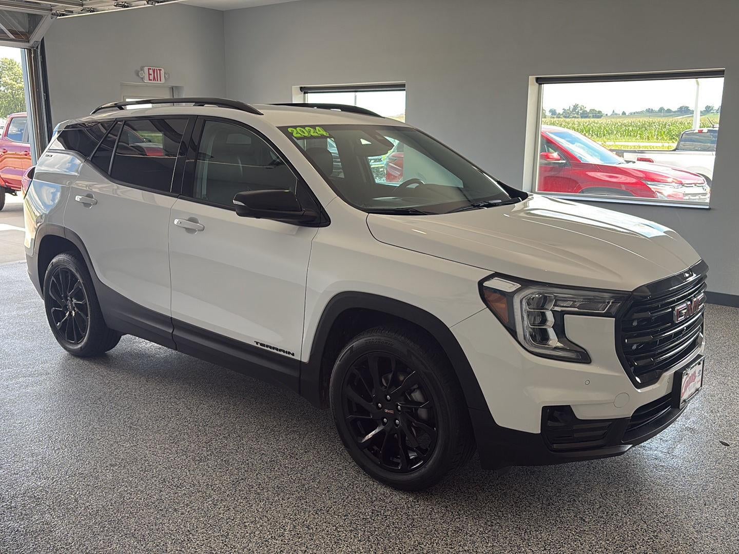 2024 GMC Terrain SLT