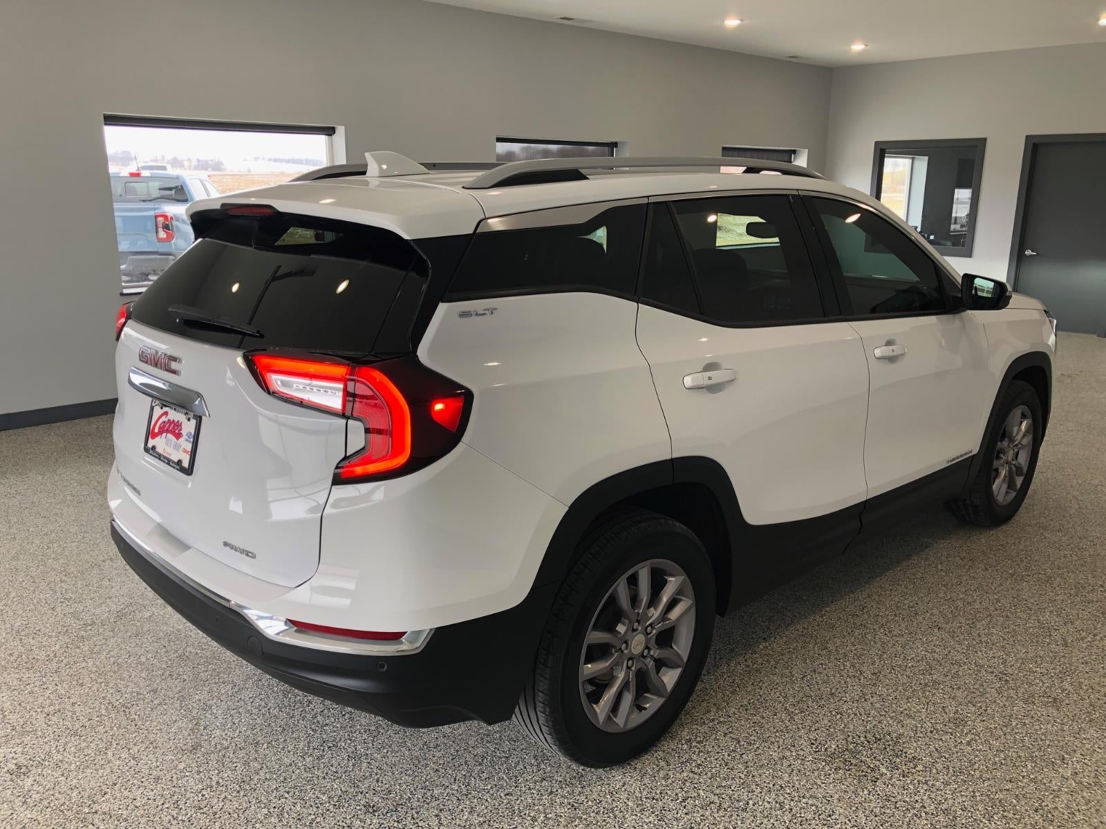 2022 GMC Terrain SLT