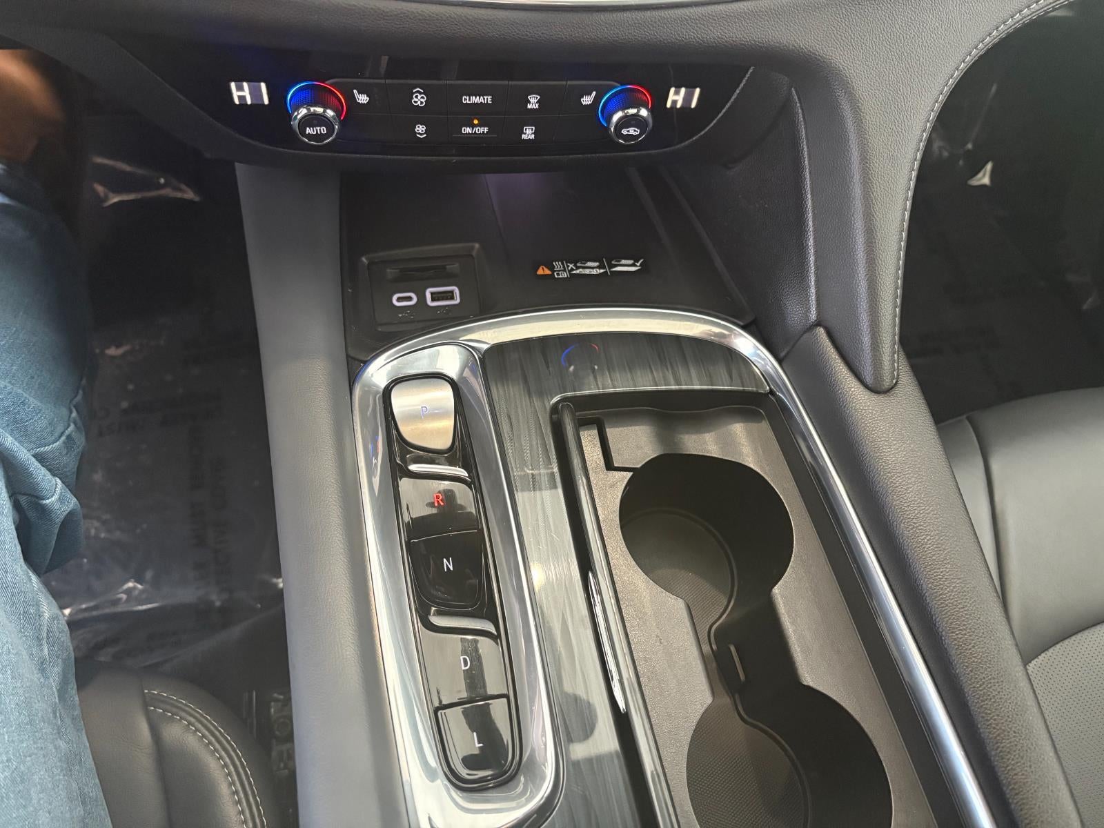 2023 Buick Enclave Essence